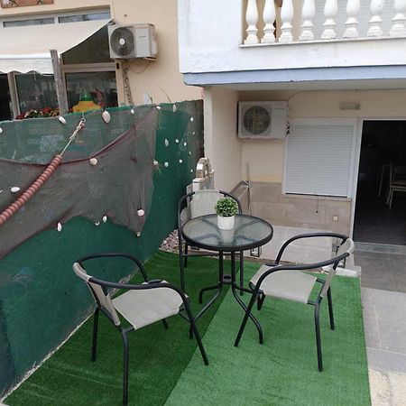 Stathoris Deluxe Apartment Néa Péramos Kültér fotó