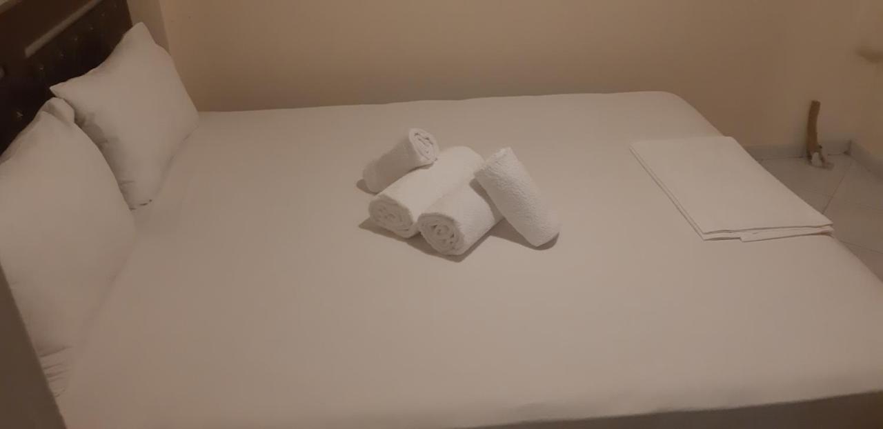 Stathoris Deluxe Apartment Néa Péramos Kültér fotó
