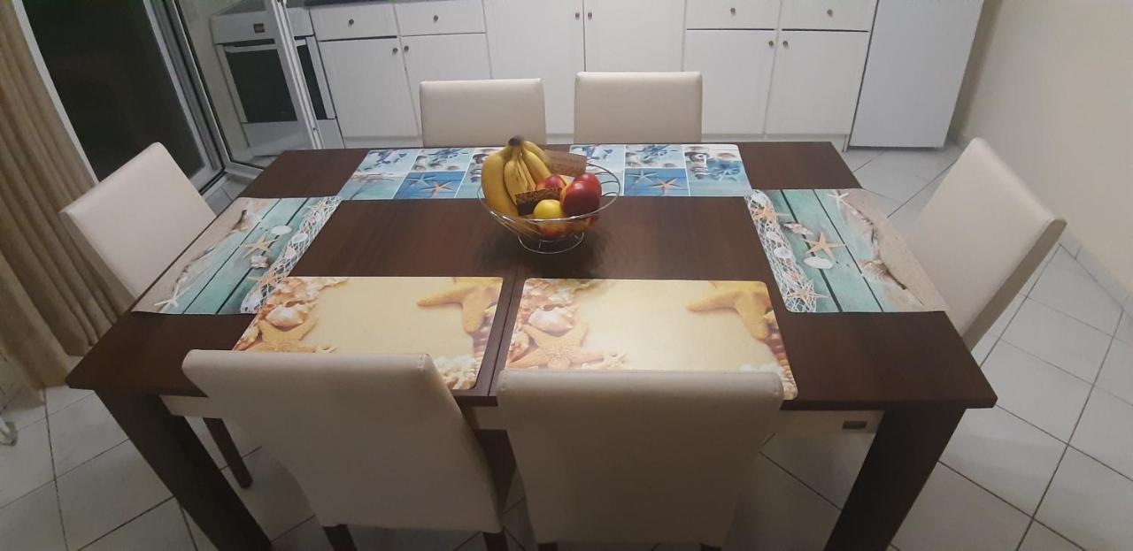 Stathoris Deluxe Apartment Néa Péramos Kültér fotó