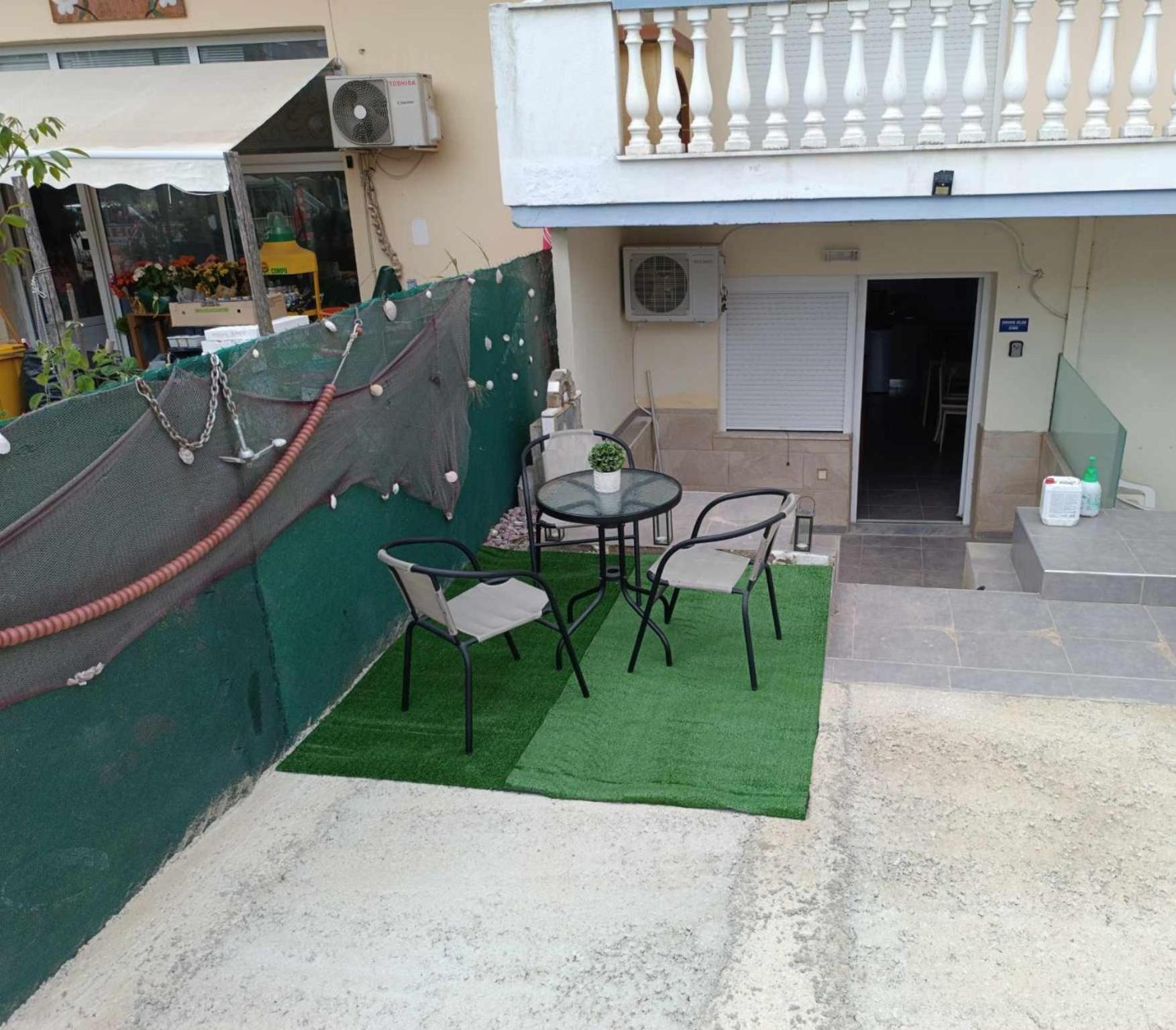 Stathoris Deluxe Apartment Néa Péramos Kültér fotó
