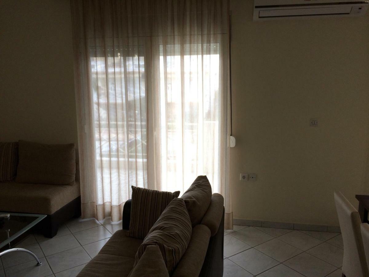 Stathoris Deluxe Apartment Néa Péramos Kültér fotó