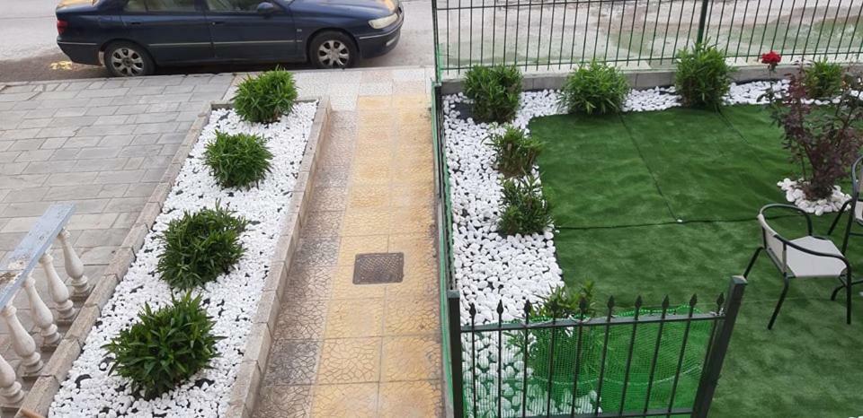 Stathoris Deluxe Apartment Néa Péramos Kültér fotó